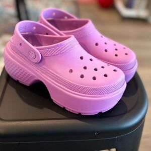 Crocs Stomp Clog Platform Sandals - Bubble Gum Pink - W 9